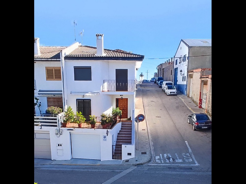 Maison mitoyenne de style méditerranéen à Turis