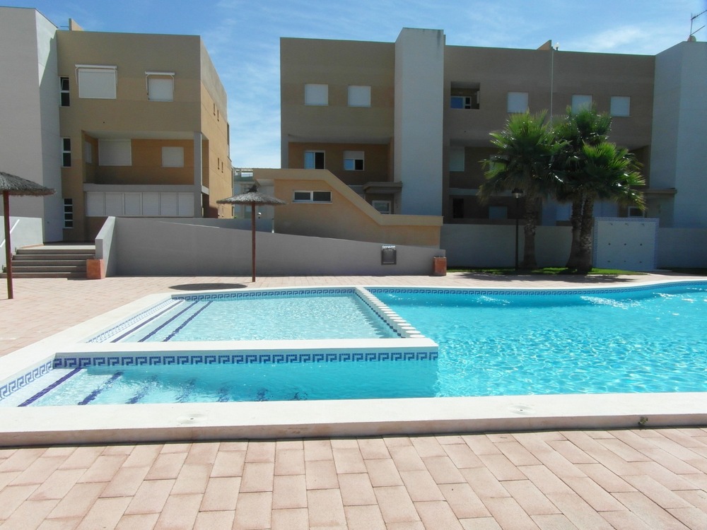 Bel appartement avec grande terrasse, piscine et garage – Playa de Xeraco